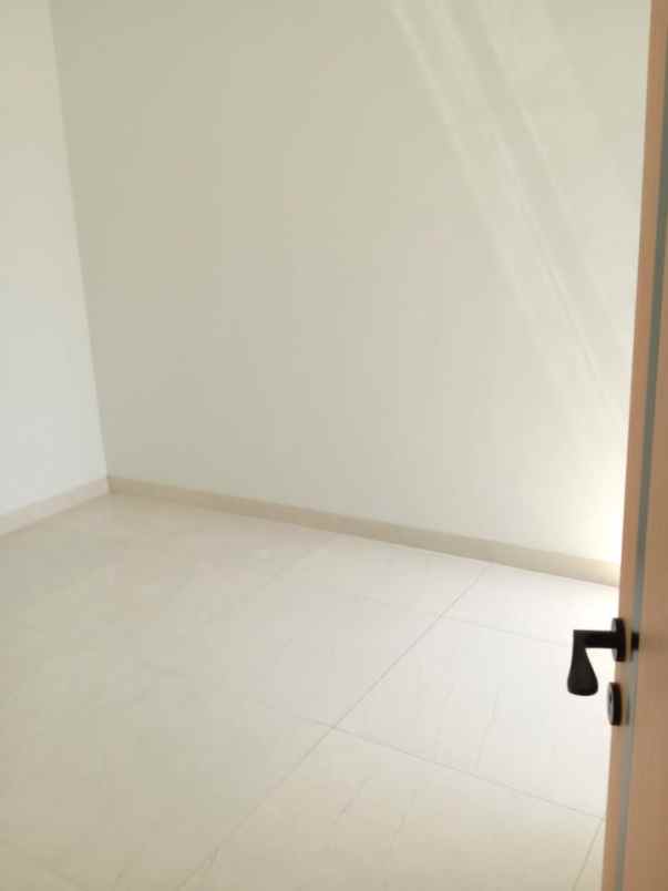 dijual rumah cemorokandang
