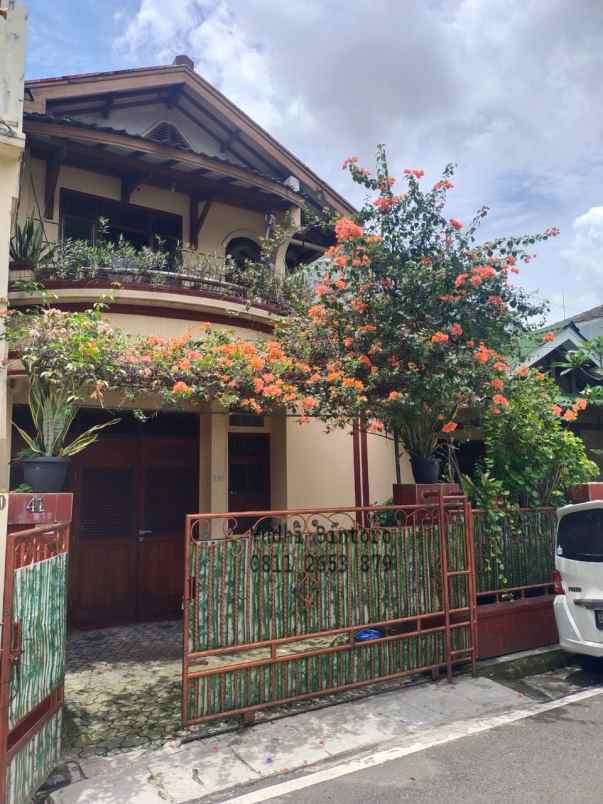 dijual rumah cempaka putih timur