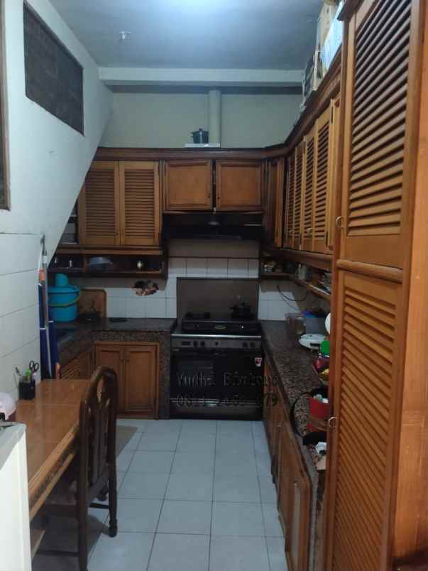 dijual rumah cempaka putih timur