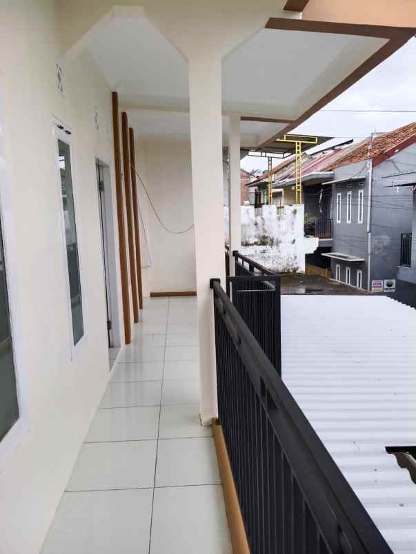 dijual rumah cibaligo cihanjuang