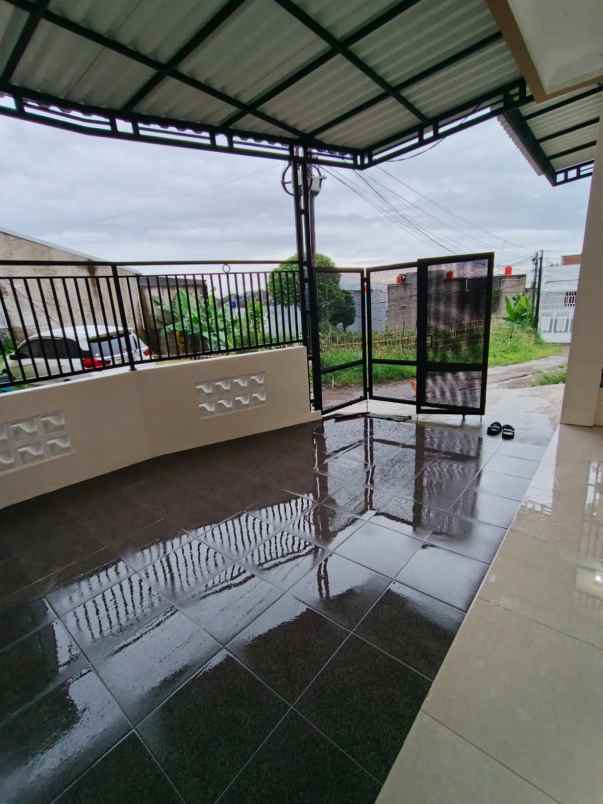 dijual rumah cibaligo cihanjuang