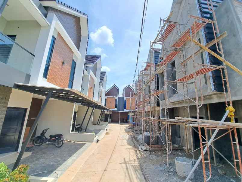 dijual rumah cibubur ciracas jakarta timur