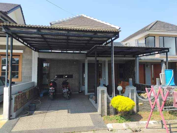 dijual rumah ciganitri