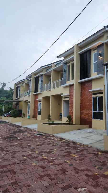 dijual rumah cilangkap kota depok