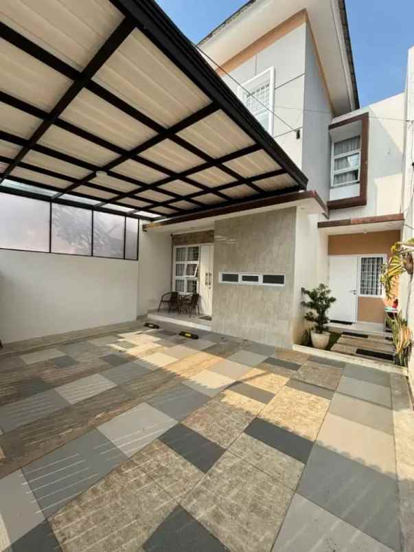 dijual rumah cinere depok