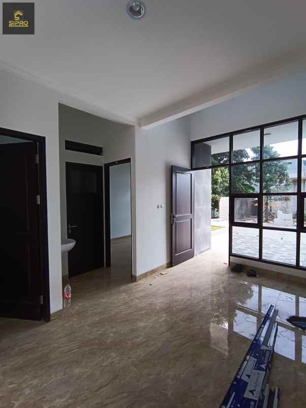 dijual rumah cipadu larangan kota tangerang