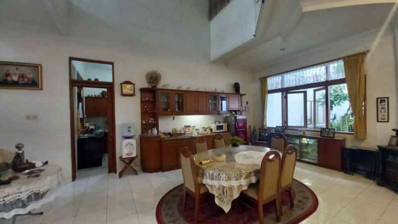 dijual rumah cipaku