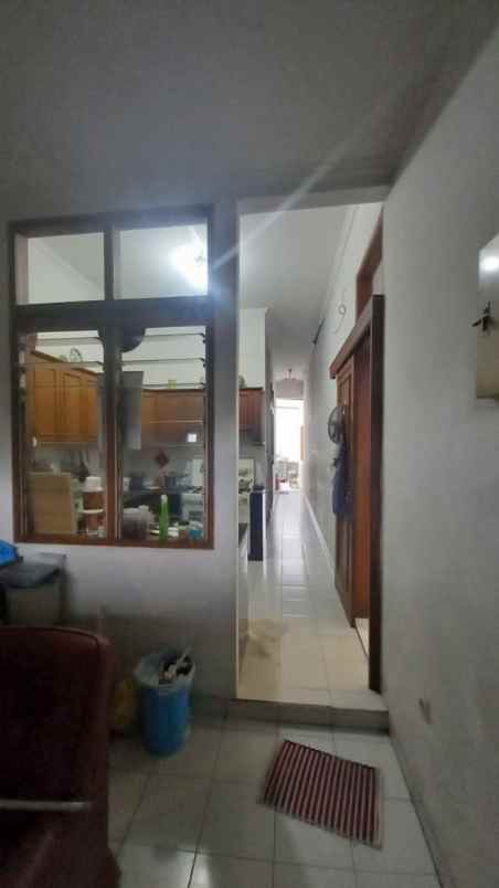 dijual rumah cipaku