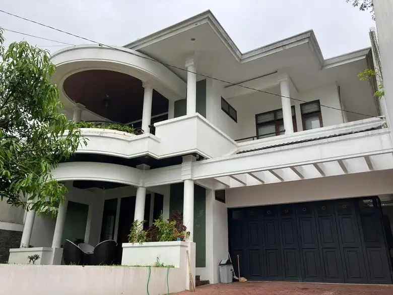 dijual rumah cipaku indah setiabudi