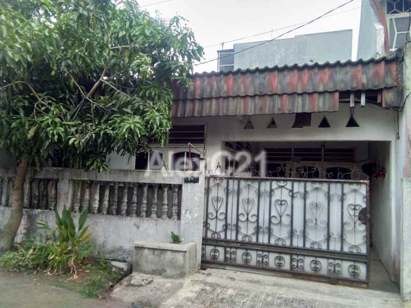 dijual rumah cipayung