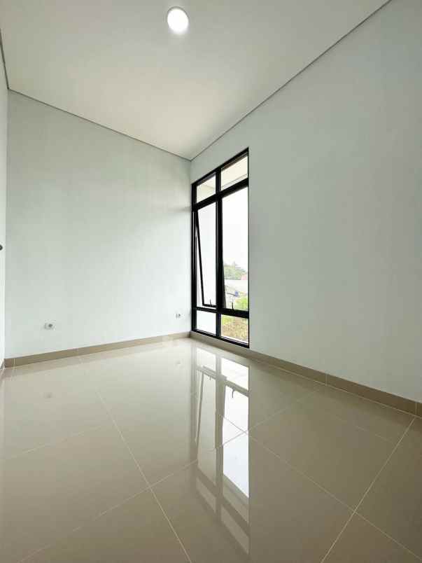 dijual rumah cipayung