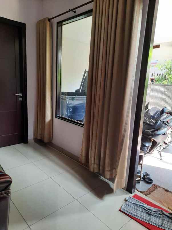 dijual rumah cipayung dkt pintu tol