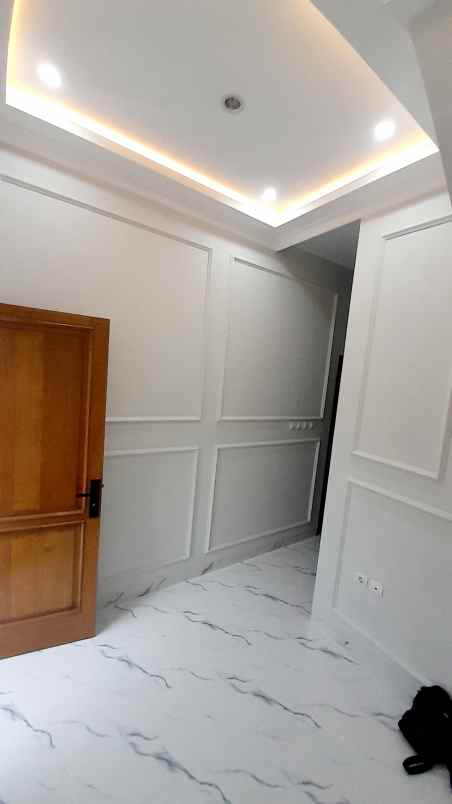 dijual rumah cipayung jakarta timur