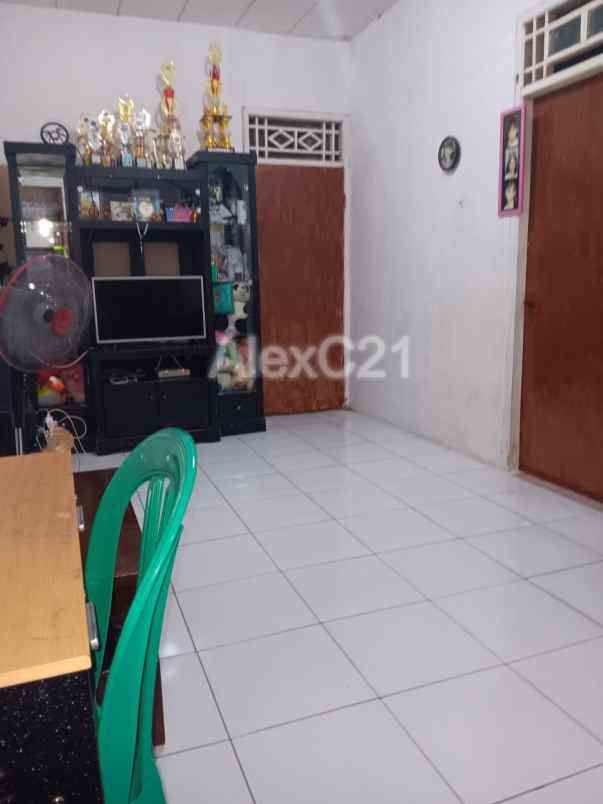 dijual rumah cipedak