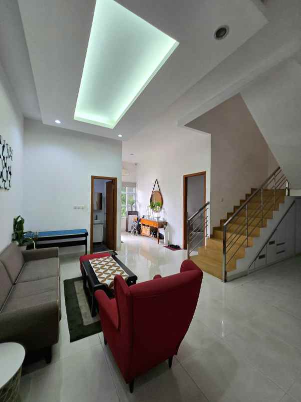 dijual rumah cipinang kebembem