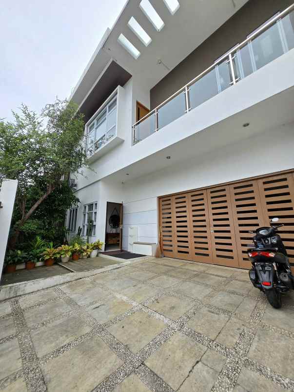 dijual rumah cipinang kebembem