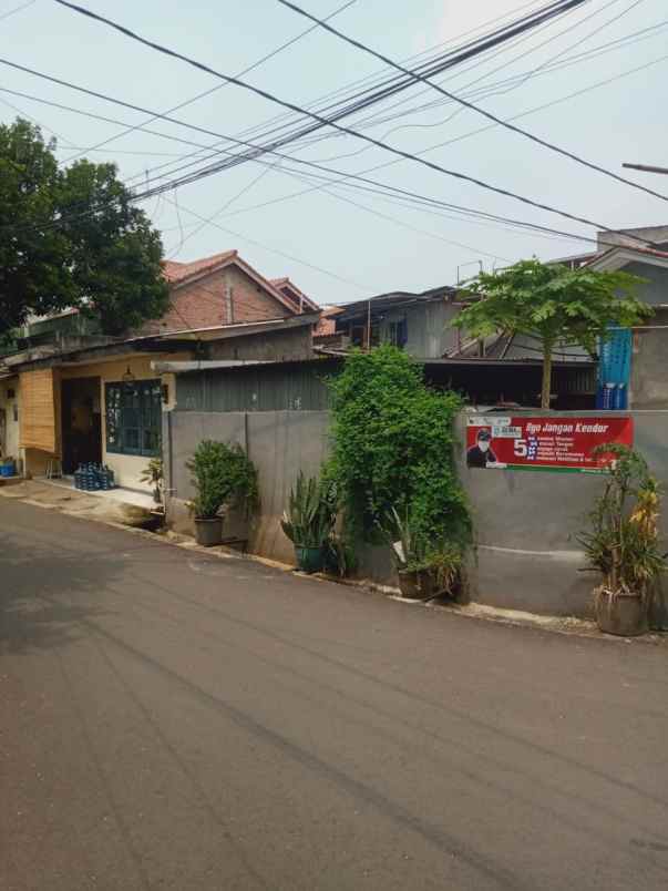 dijual rumah cipulir