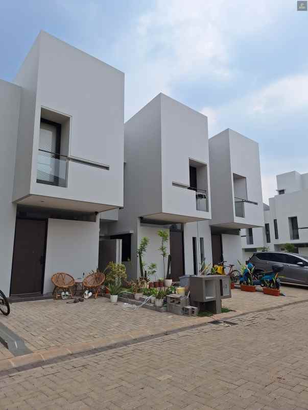 dijual rumah ciputat tangerang selatan