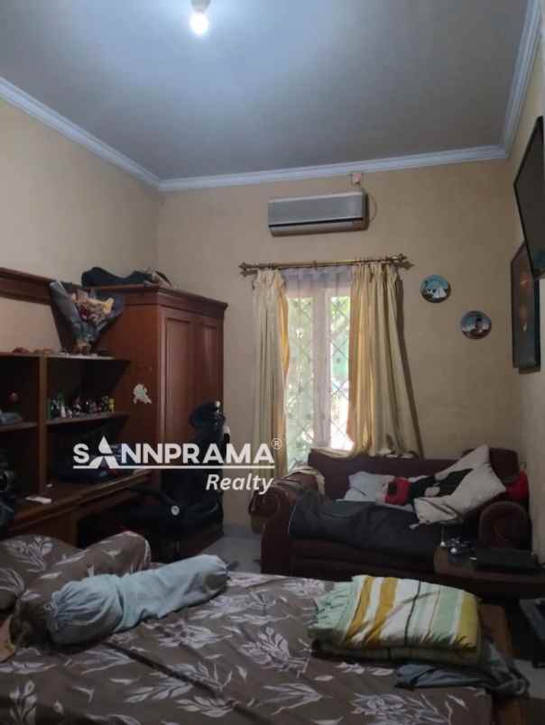 dijual rumah ciracas