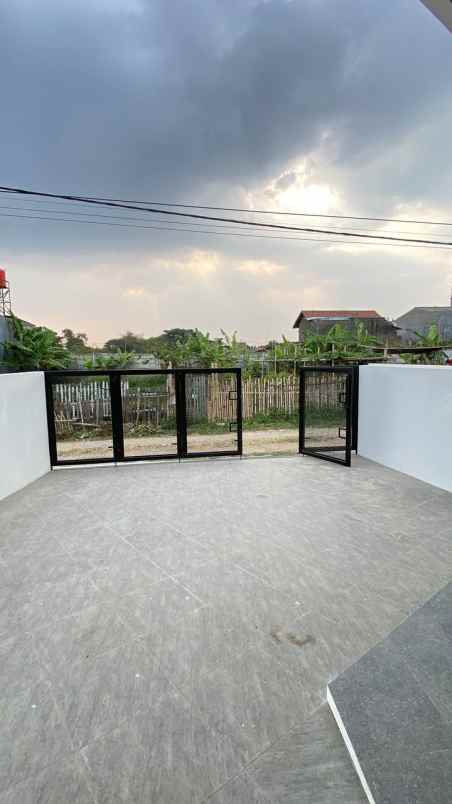 dijual rumah cisaranten kulon geologi