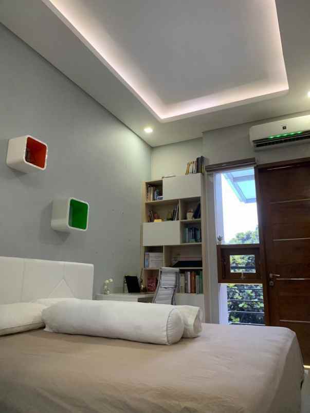 dijual rumah citragran cibubur