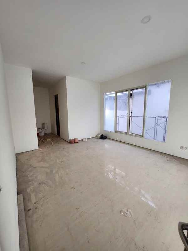 dijual rumah citraland south emerald