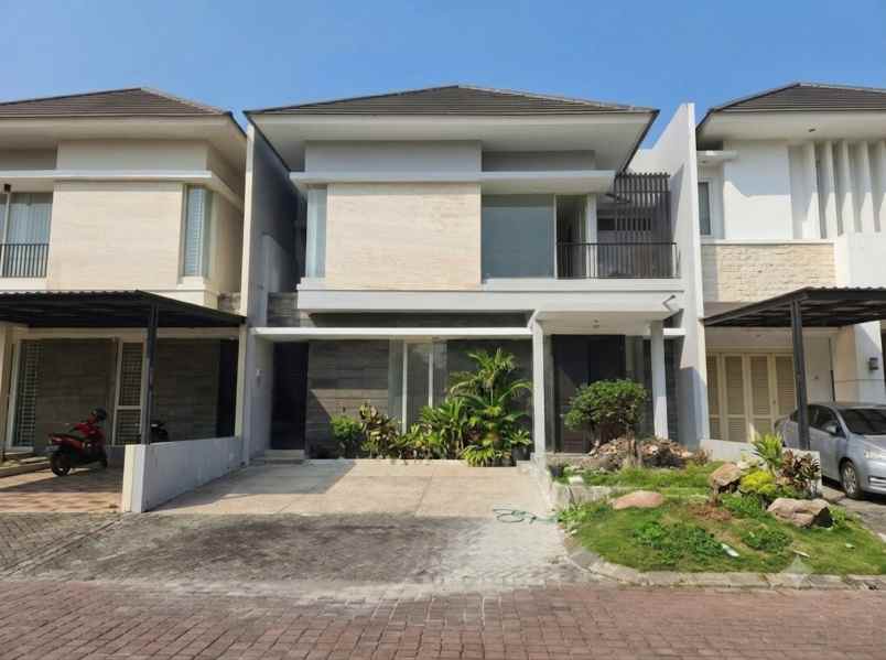 dijual rumah citraland south emerald