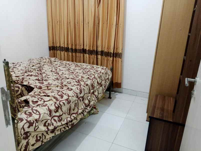 dijual rumah cluster alamanda jakarta