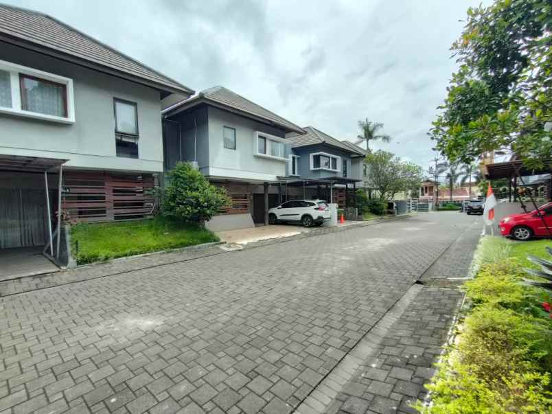 dijual rumah cluster bumi sambara kel