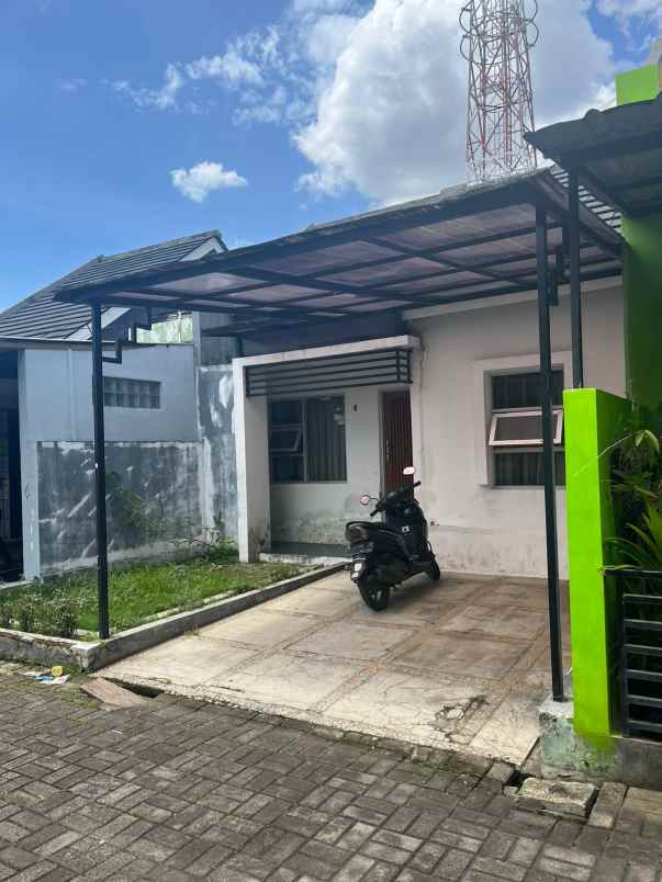dijual rumah cluster cisaranten permai