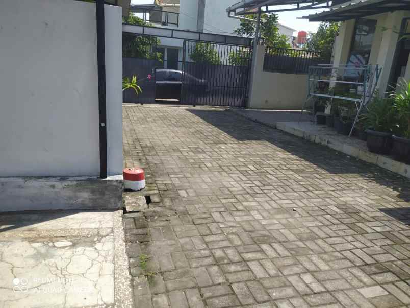 dijual rumah cluster cisaranten permai
