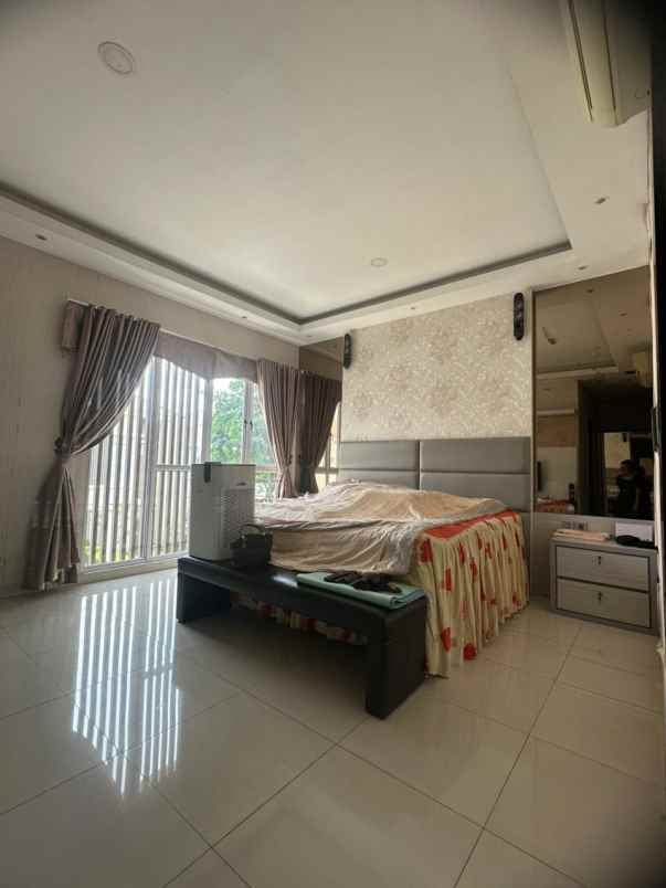 dijual rumah cluster dbanyan jgc