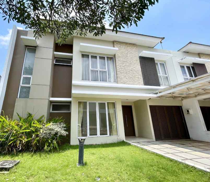 dijual rumah cluster dbanyan jgc