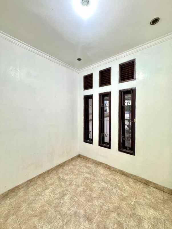 dijual rumah cluster graha prima