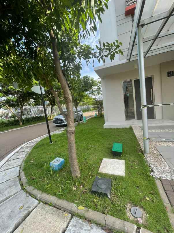 dijual rumah cluster hawai pik2