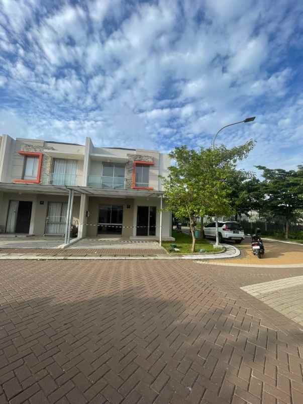 dijual rumah cluster hawai pik2