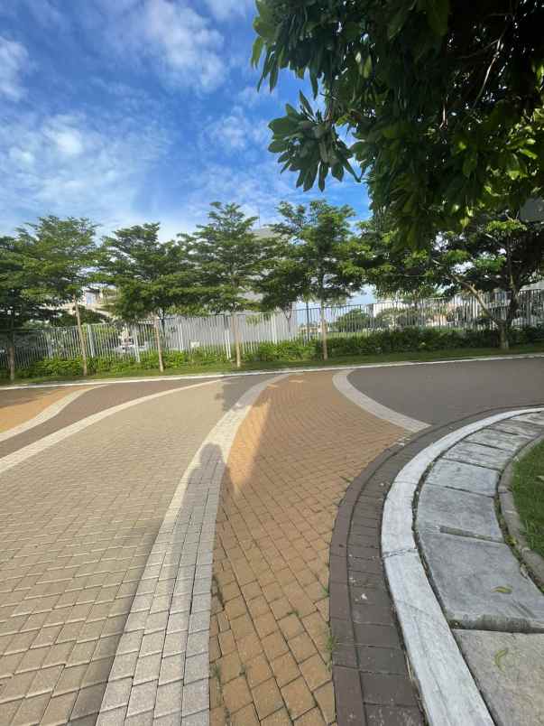 dijual rumah cluster hawai pik2