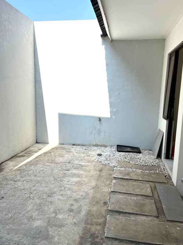 dijual rumah cluster shinano jgc