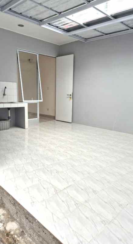 dijual rumah cluster yarra jgc jakarta