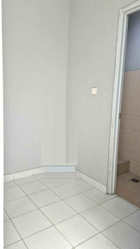 dijual rumah cluster yarra jgc jakarta