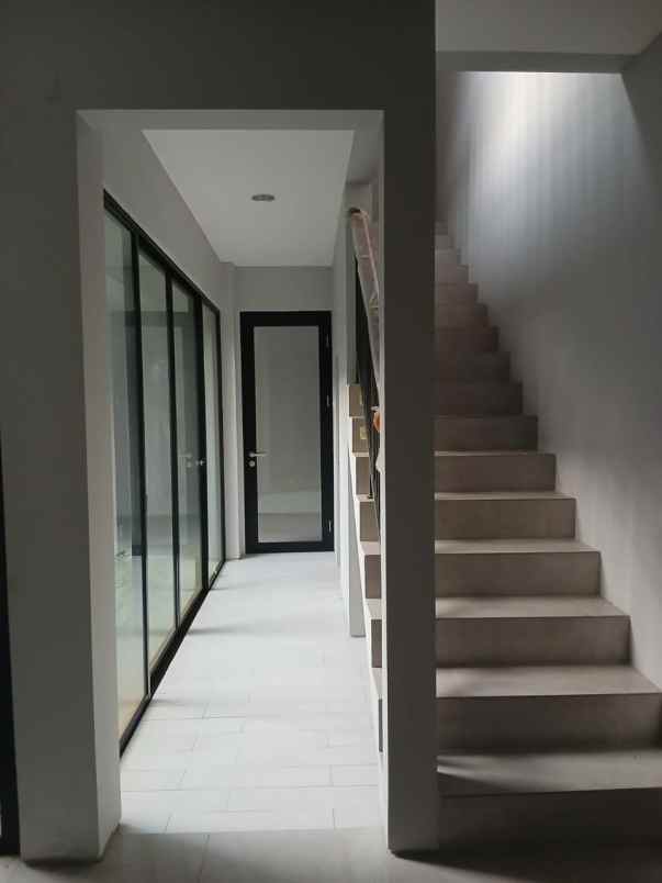 dijual rumah cluster z living grand
