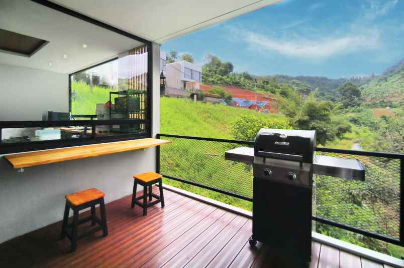 dijual rumah dago atas