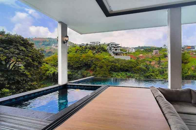 dijual rumah dago atas