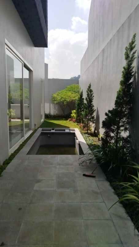 dijual rumah dago bandung utara