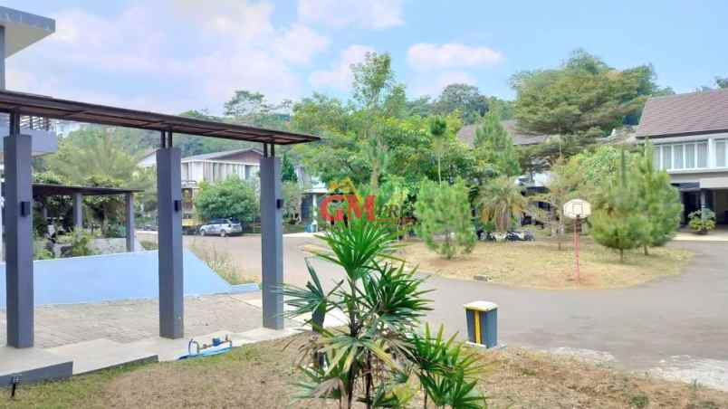 dijual rumah dago resort