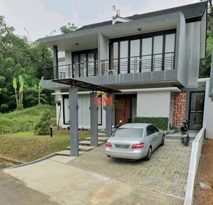 dijual rumah dago resort