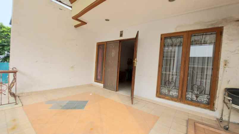 dijual rumah danau indah