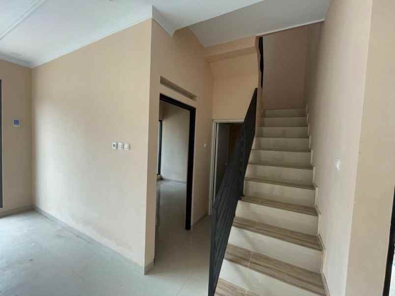 dijual rumah danurejo kec mertoyudan