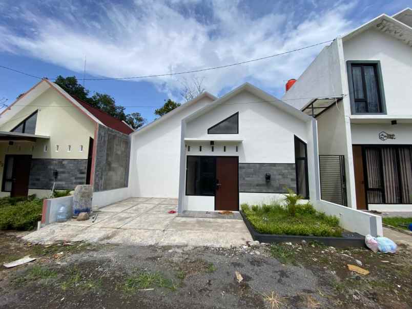 dijual rumah danurejo kec mertoyudan