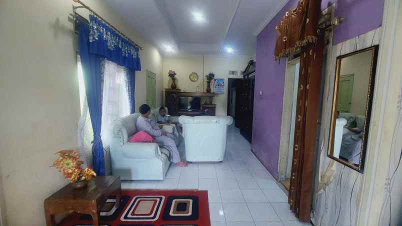 dijual rumah darangdan